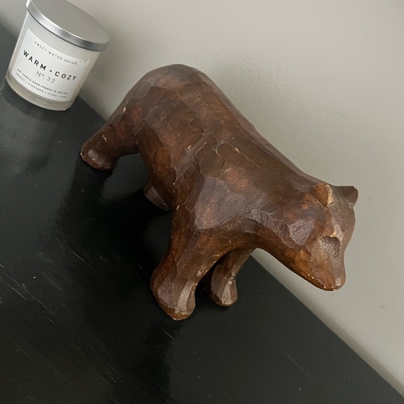 Brown smooth, distressed wood hand carved grizzly bear home decor rare item - Picture 10 of 10
